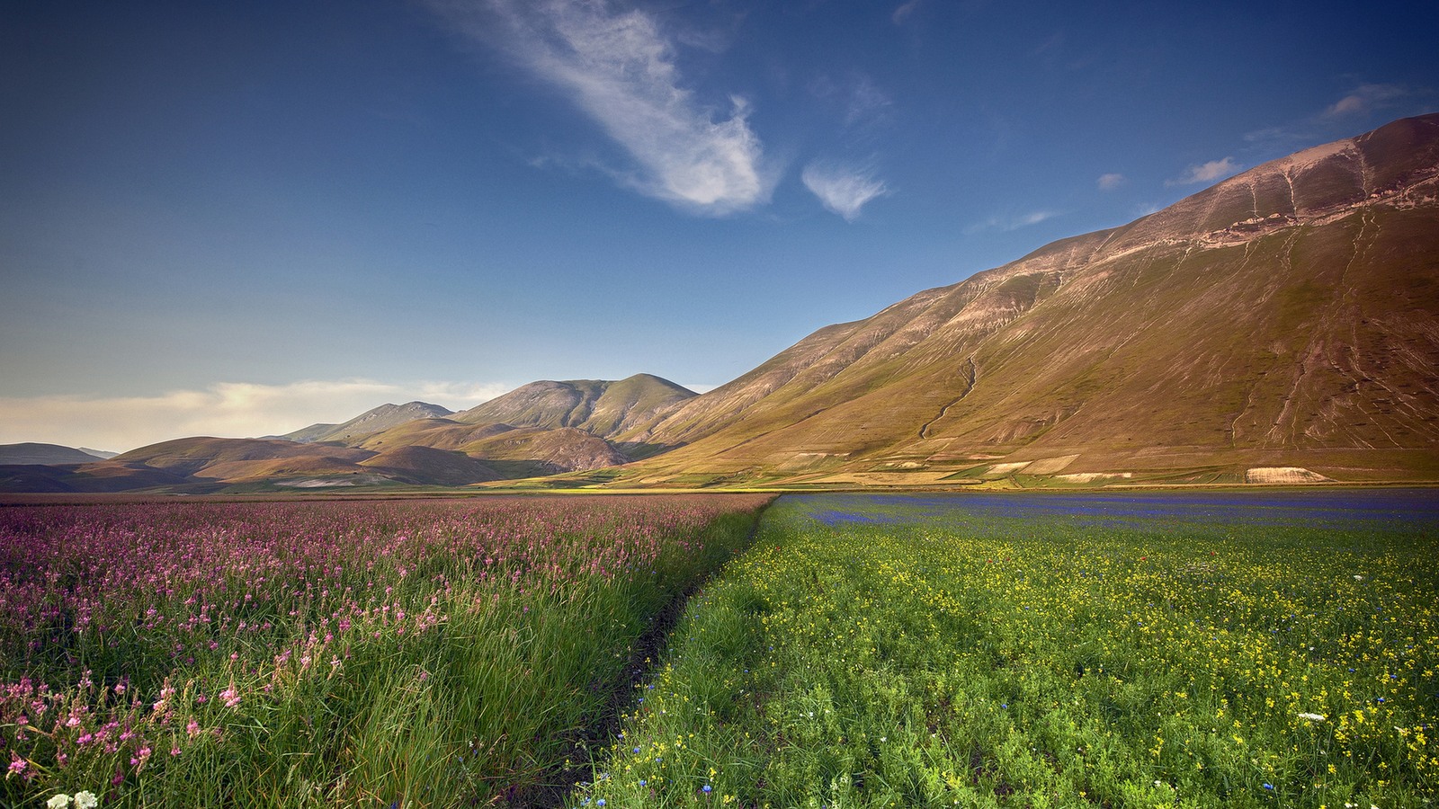 42 Impressive Ultra HD 4K Landscape Wallpapers document preview